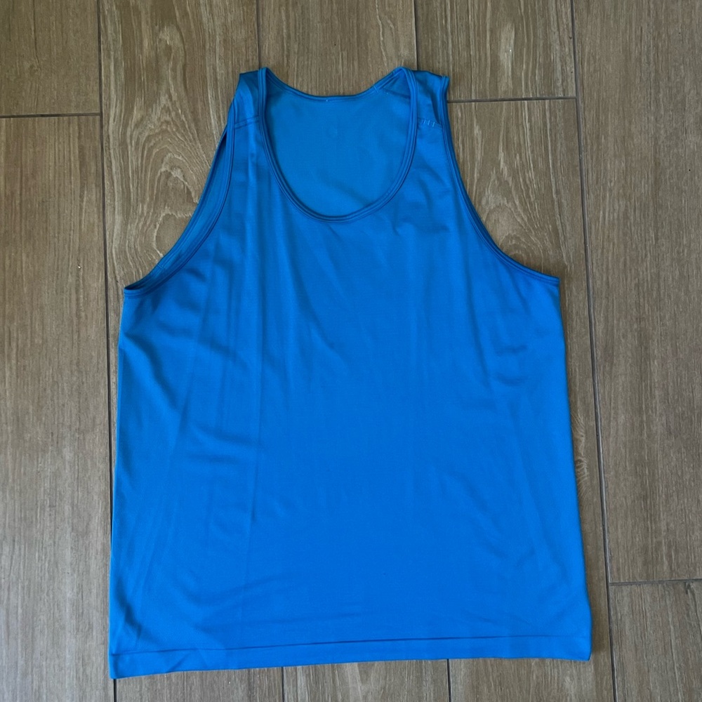 Lululemon Metal vent tank XL